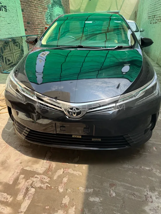 Toyota Corolla 2017 for Sale in Jhang Image-1