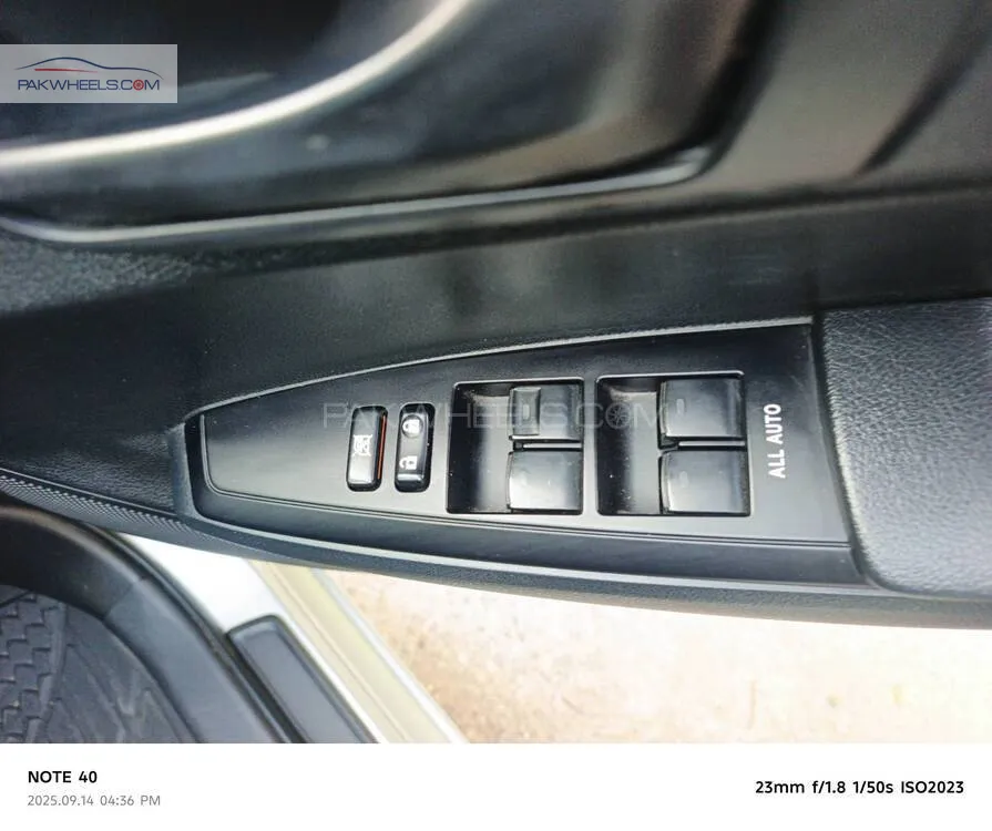 Toyota Corolla Fielder 2017 for Sale in Peshawar Toyota Corolla Fielder 2017 for Sale in Peshawar Image-16