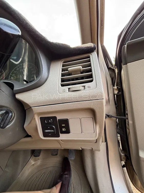 Toyota Corolla 2017 for Sale in Islamabad Image-1