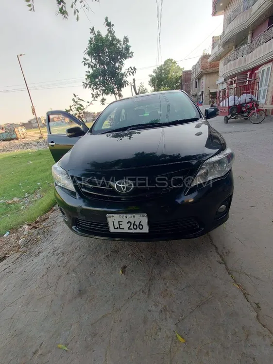 Toyota Corolla 2012 for Sale in Faisalabad Image-1