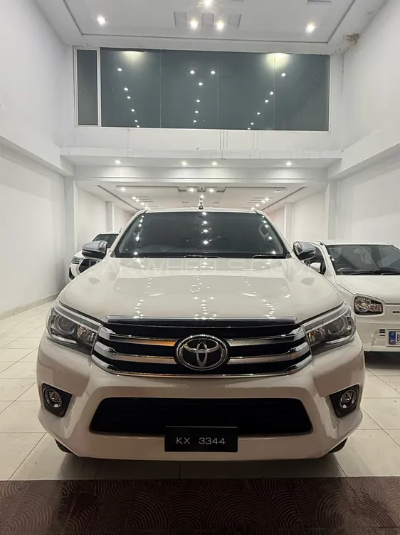 Toyota Hilux 2018 for Sale in Peshawar Image-1