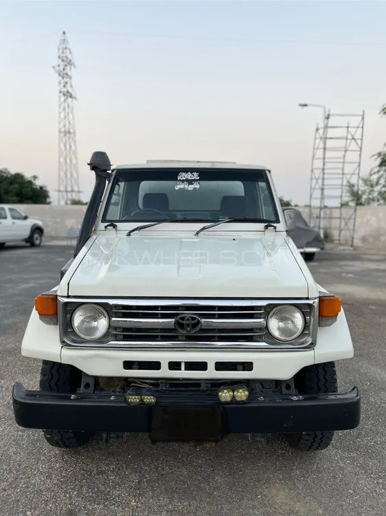 Toyota Land Cruiser 1992 for Sale in Layyah Image-1