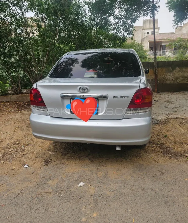 Toyota Platz 2005 for Sale in Karachi Image-1