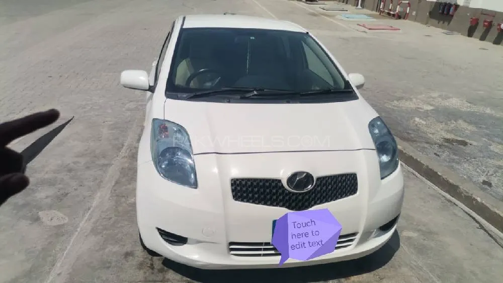 Toyota Vitz 2007 for Sale in Mardan Image-1