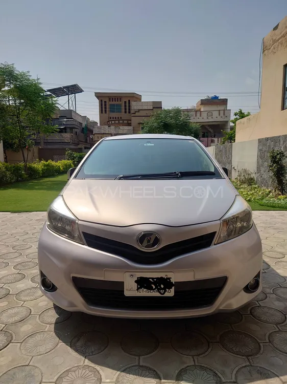 Toyota Vitz 2012 for Sale in Rawalpindi Image-1