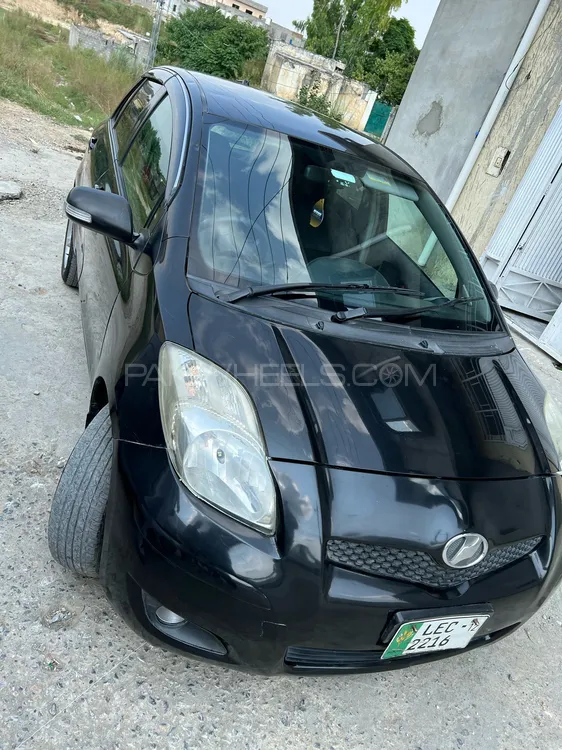 Toyota Vitz 2009 for Sale in Wah cantt Image-1
