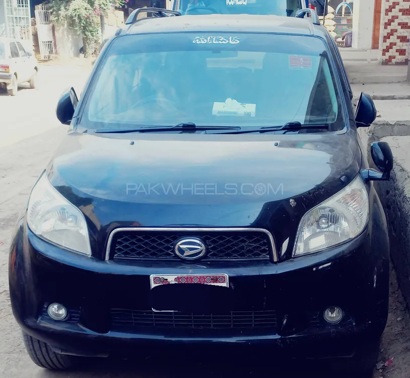 Daihatsu Terios 2010 for Sale in Karachi Image-1