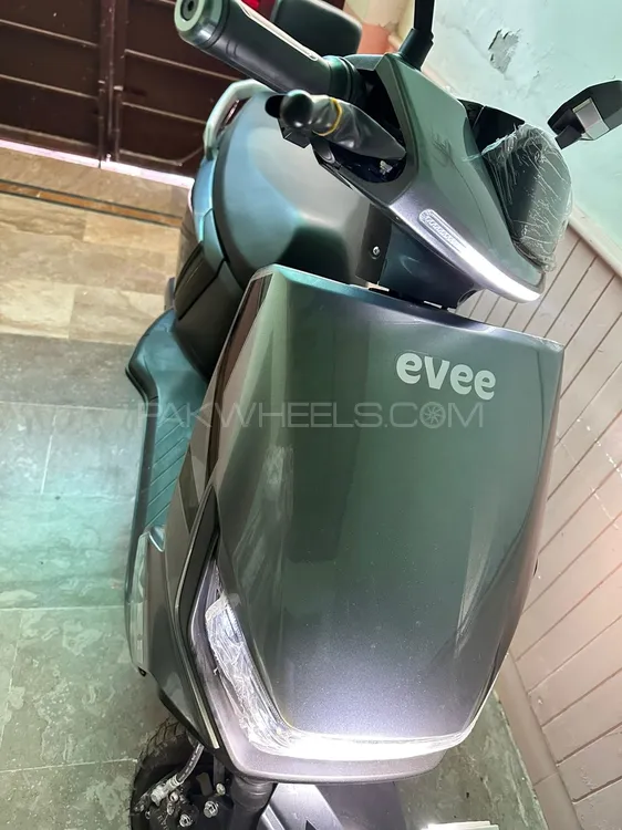 Evee Gen-Z 2025 for Sale Image-1
