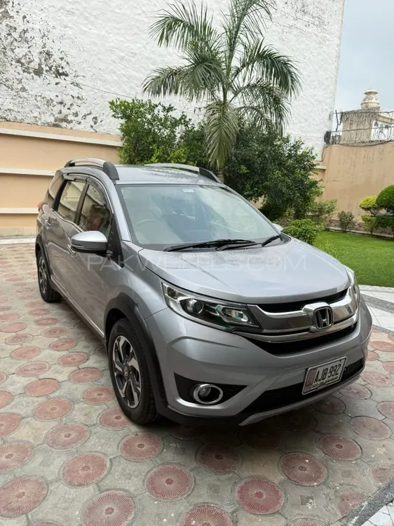 Honda BR-V 2018 for Sale in Lala musa Image-1