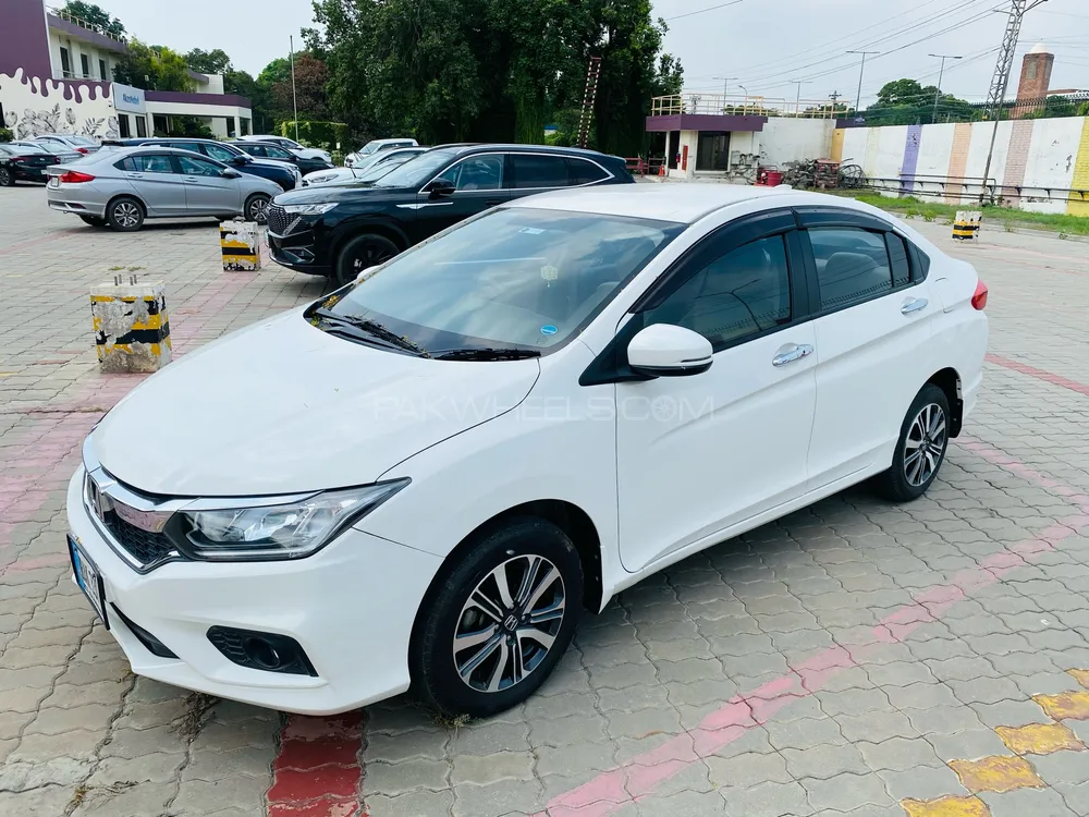 Honda City 2022 for Sale in Lahore Image-1