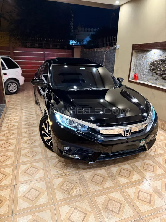 Honda Civic 2017 for Sale in Lahore Image-1
