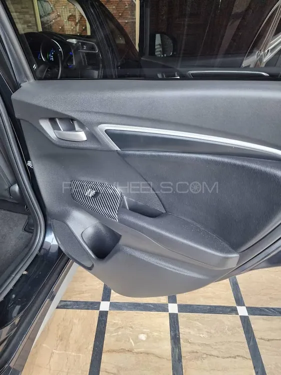 Honda Fit 2016 for Sale in Lahore Image-1