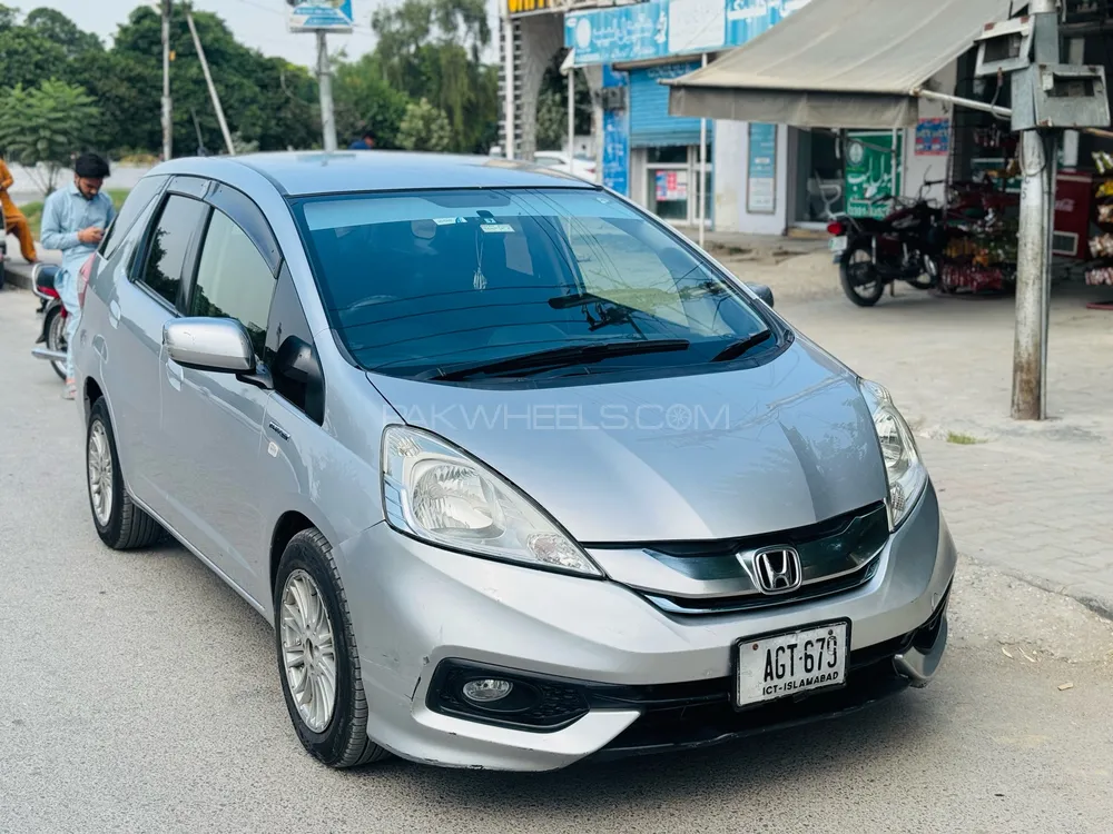 Honda Fit 2014 for Sale in Wah cantt Image-1