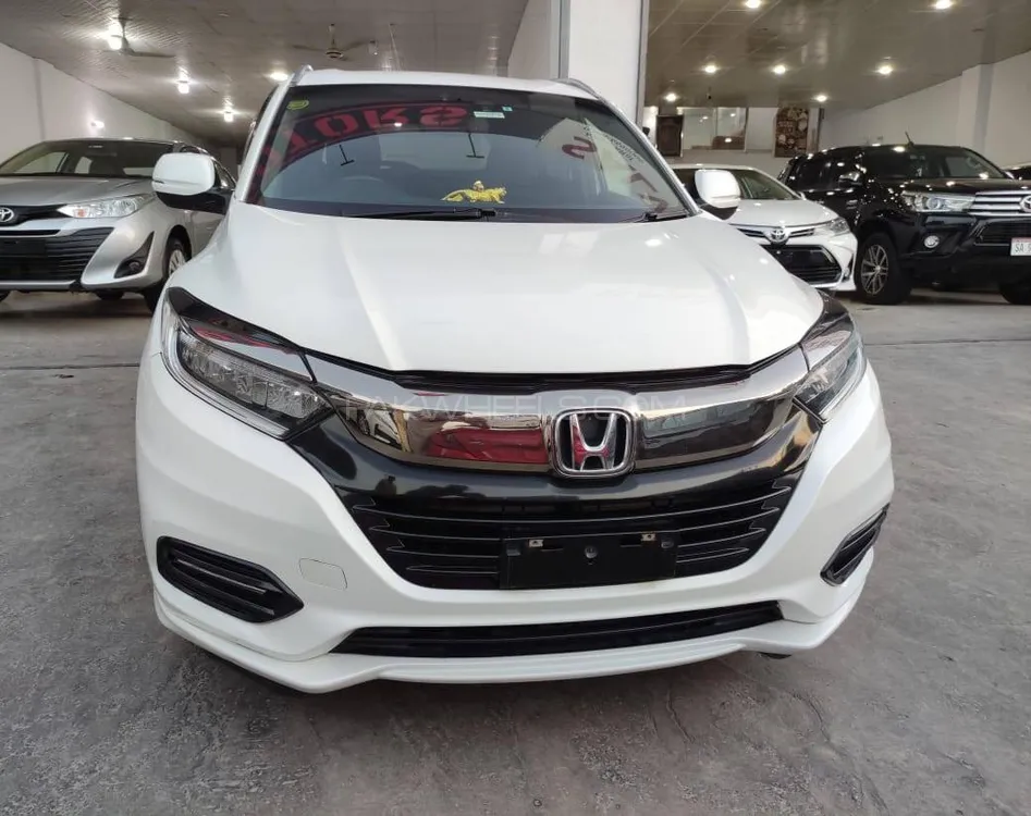 Honda Vezel 2016 for Sale in Multan Image-1