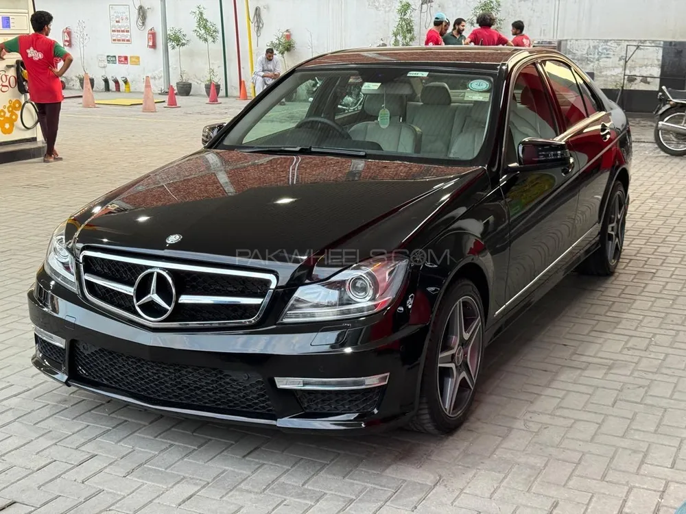 Mercedes Benz C Class 2014 for Sale in Lahore Image-1