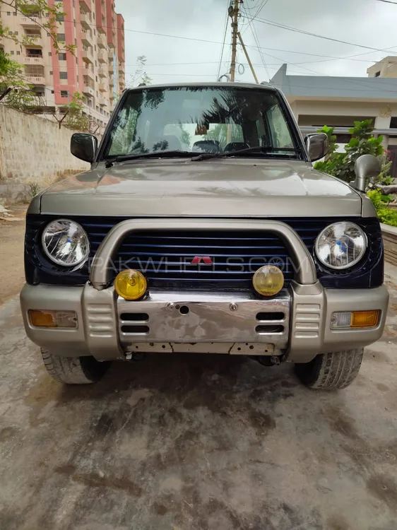 Mitsubishi Pajero Mini 1998 for Sale in Karachi Image-1