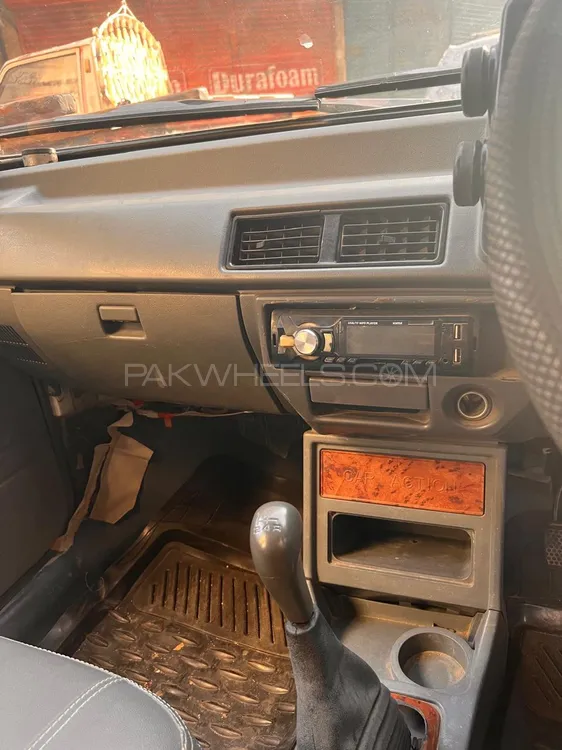 Suzuki Mehran 2018 for Sale in Hyderabad Suzuki Mehran 2018 for Sale in Hyderabad Image-3