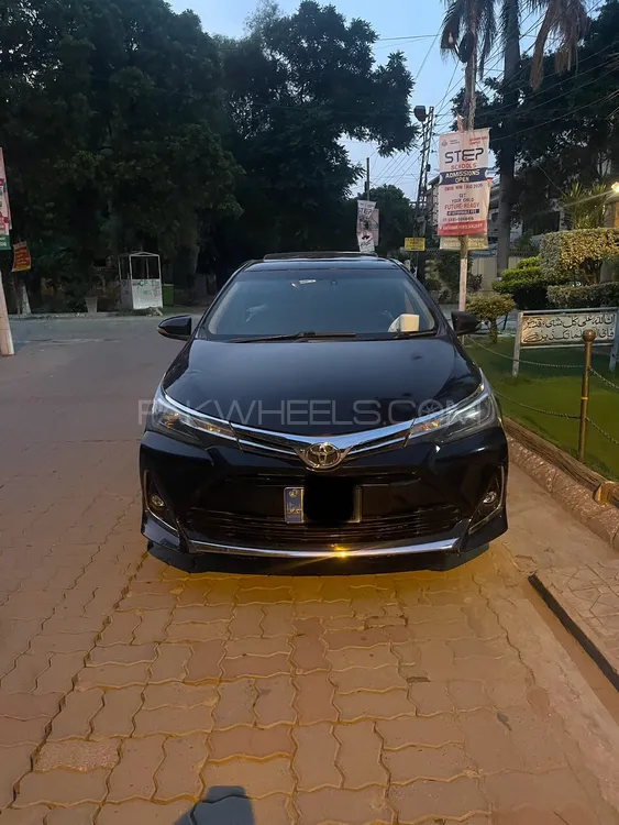 Toyota Corolla 2015 for Sale in Sialkot Image-1