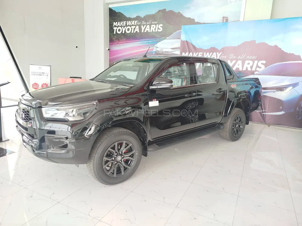 Toyota Hilux 2025 for Sale in Gujranwala Image-1