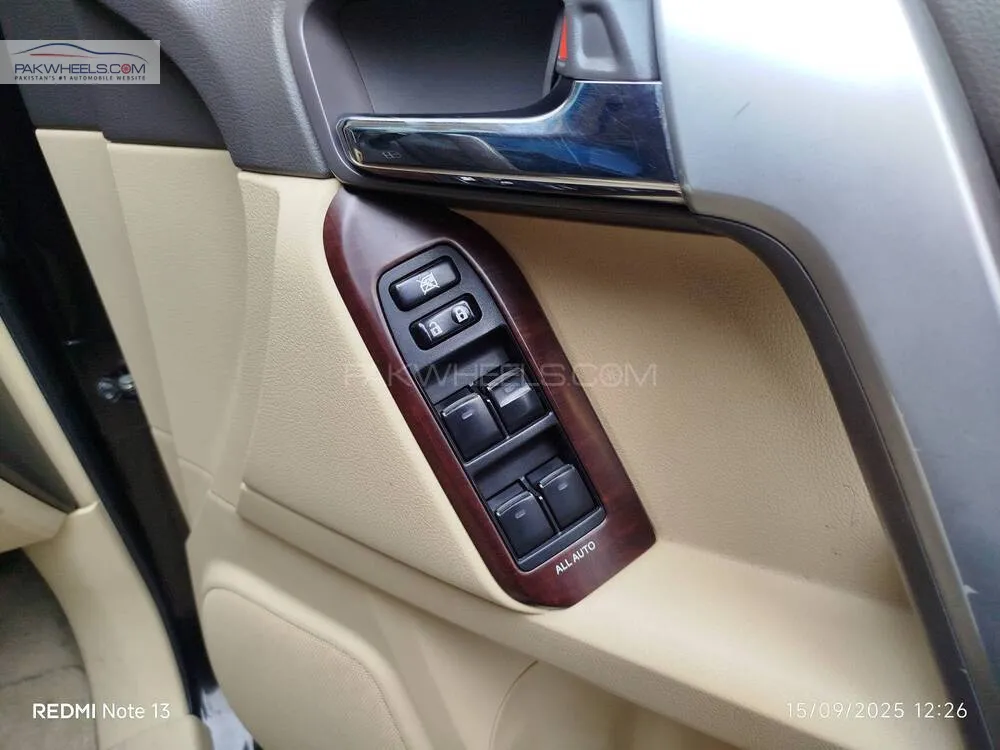 Toyota Prado 2014 for Sale in Karachi Toyota Prado 2014 for Sale in Karachi Image-12