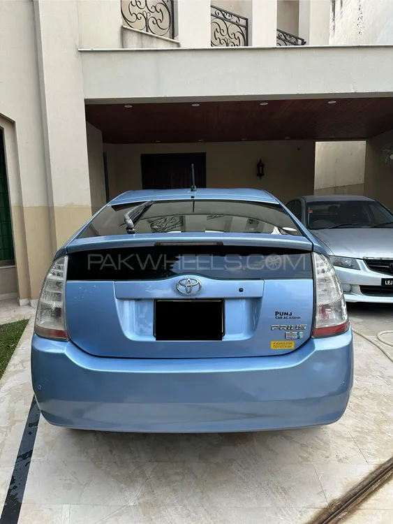 Toyota Prius 2007 for Sale in Lahore Image-1
