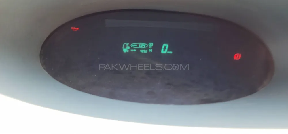 Toyota Vitz 2000 for Sale in Jaranwala Image-1