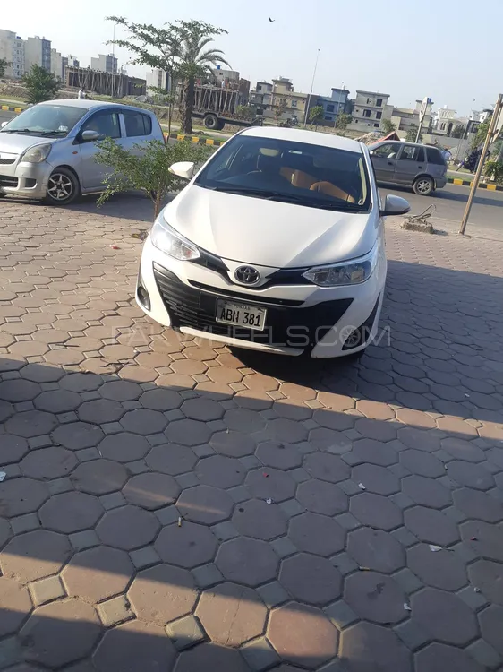Toyota Yaris Sedan 2021 for Sale in Lahore Image-1