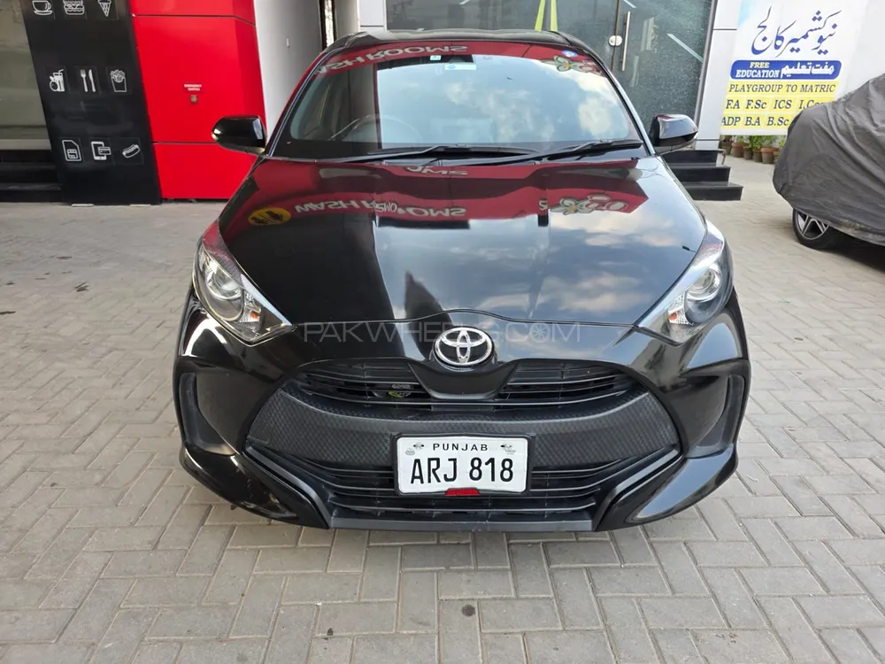 Toyota Yaris Hatchback 2020 for Sale in Lahore Image-1