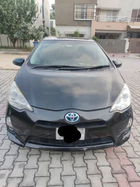 Toyota Aqua G 2012