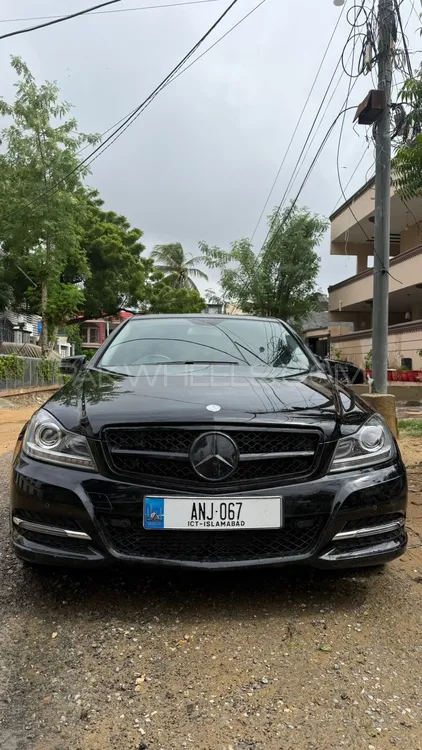 Mercedes Benz C Class 2013 for Sale in Karachi Image-1