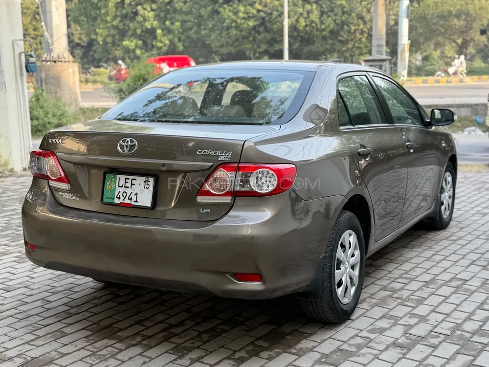 Toyota Corolla 2013 for Sale in Lahore Image-1