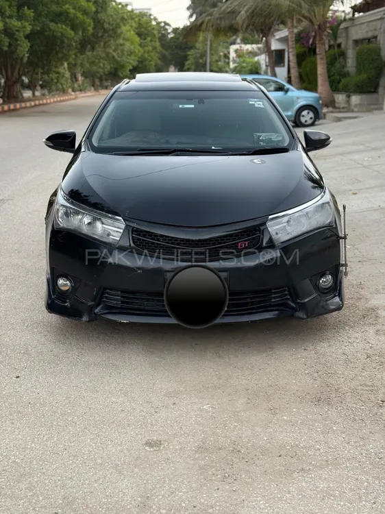 Toyota Corolla 2015 for Sale in Karachi Image-1