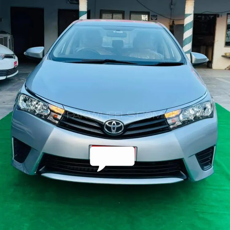 Toyota Corolla 2015 for Sale in Islamabad Image-1