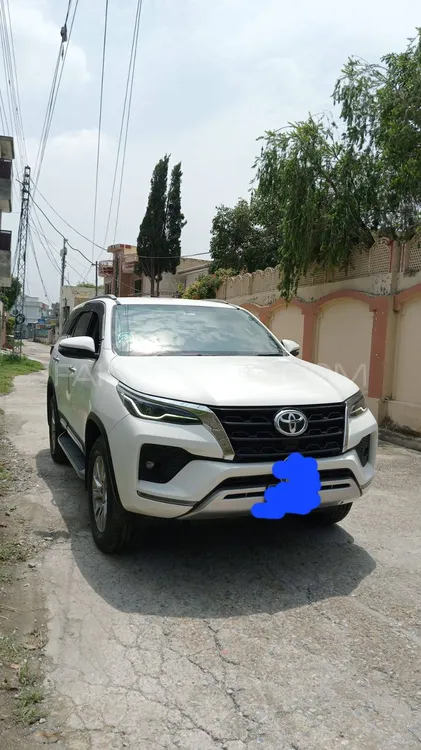 Toyota Fortuner 2022 for Sale in Islamabad Image-1