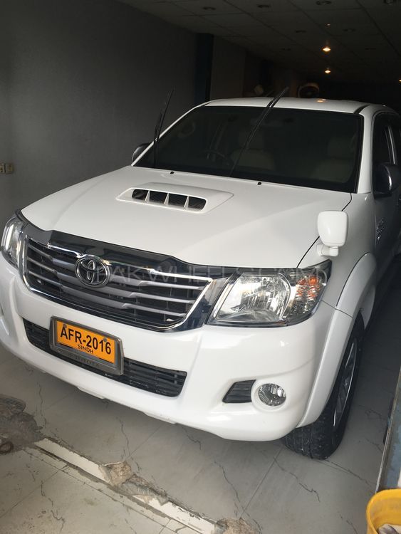 Toyota Hilux 2012 for Sale in Karachi Image-1