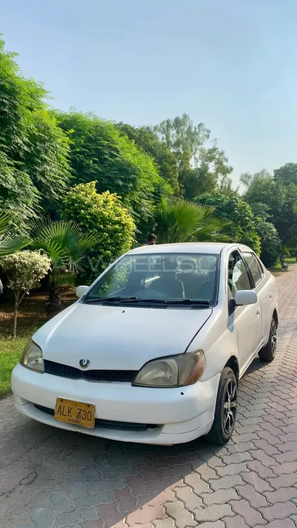 Toyota Platz 2003 for Sale in Lahore Image-1