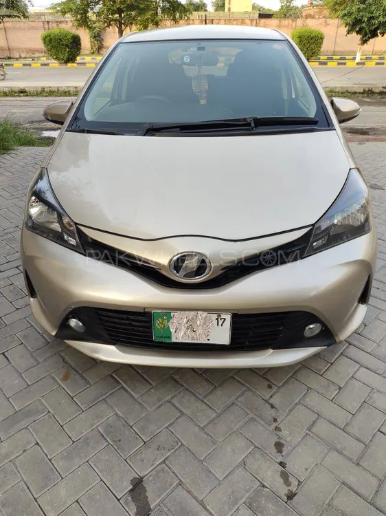 Toyota Vitz 2014 for Sale in Faisalabad Image-1
