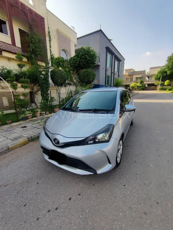 Toyota Vitz 2015 for Sale in Rawalpindi Image-1