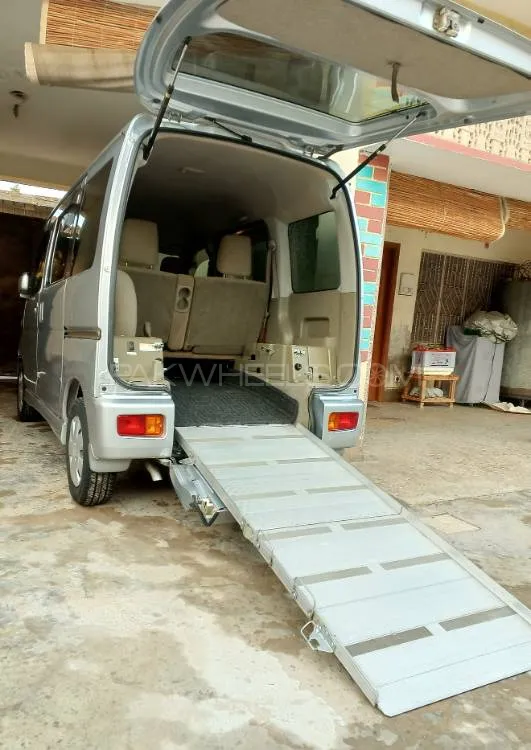 Daihatsu Atrai Wagon 2012 for Sale in Rawalpindi Image-1