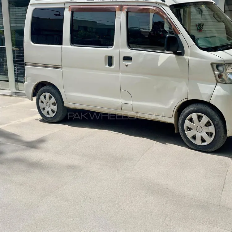 Daihatsu Hijet 2011 for Sale in Karachi Image-1