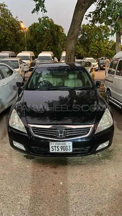 Honda Accord 2005 for Sale in Islamabad Image-1