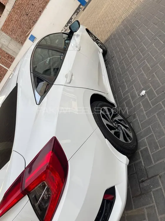 Honda Civic 2017 for Sale in Lahore Image-1