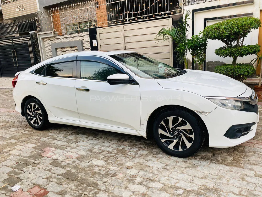 Honda Civic 2017 for Sale in Okara Image-1