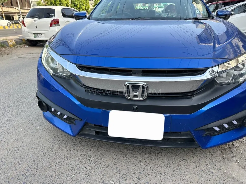 Honda Civic 2018 for Sale in Lahore Image-1