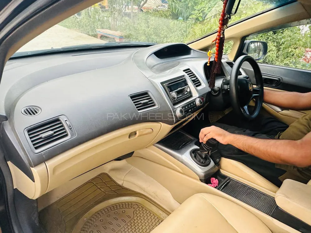 Honda Civic 2009 for Sale in Lahore Image-1