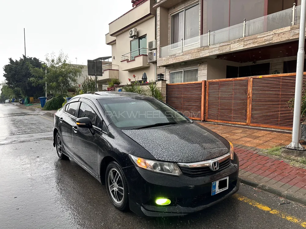 Honda Civic 2012 for Sale in Islamabad Image-1