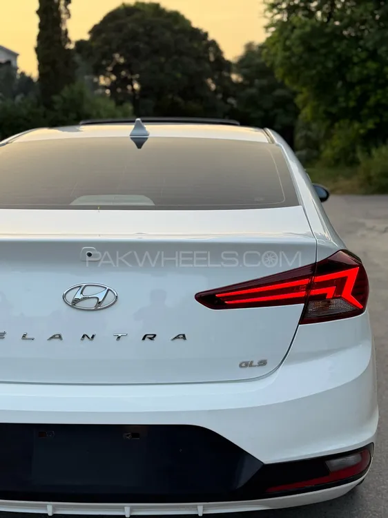 Hyundai Elantra 2021 for Sale in Islamabad Image-1