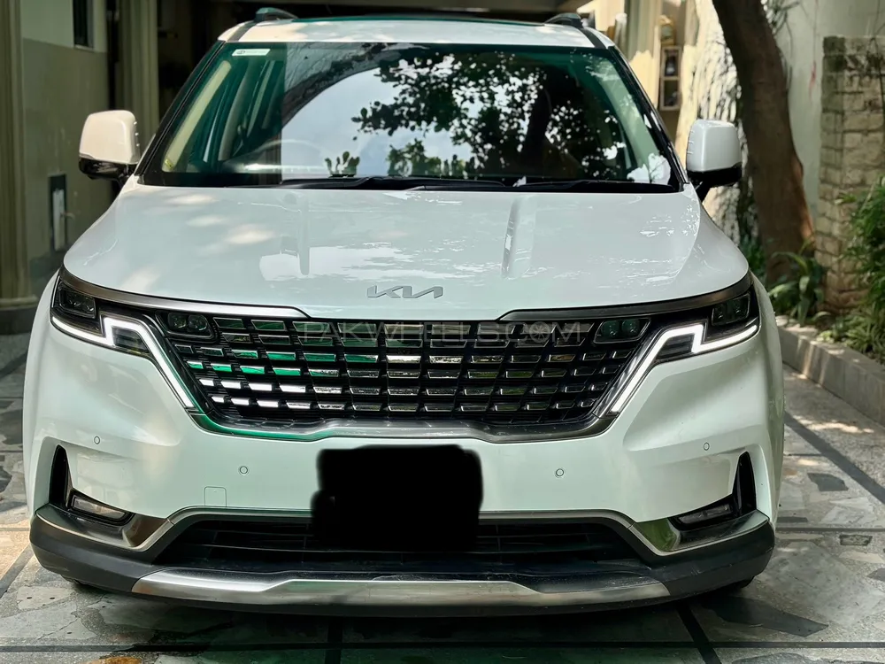 KIA Carnival 2023 for Sale in Islamabad Image-1