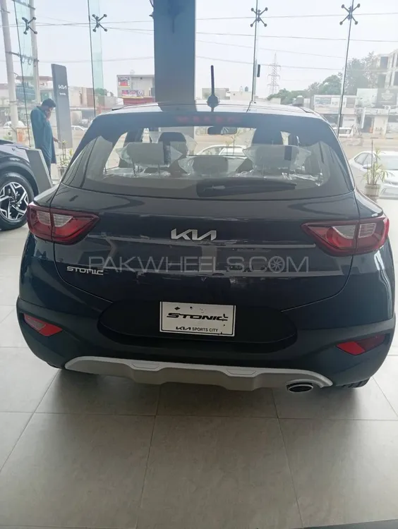 KIA Stonic 2025 for Sale in Karachi Image-1