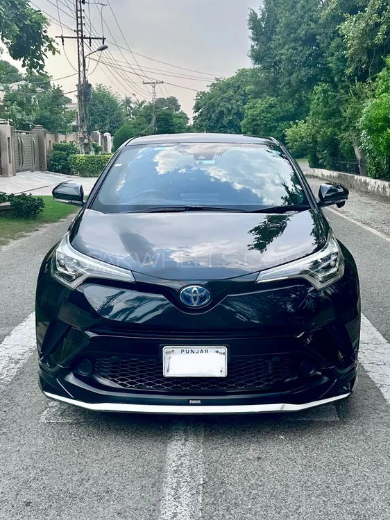 Toyota C-HR 2018 for Sale in Lahore Image-1